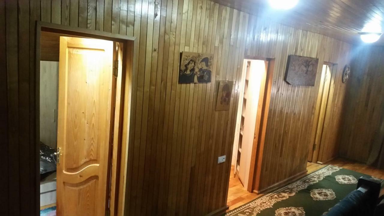 فيلا إن تبليسي المظهر الخارجي الصورة